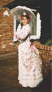 1883 Rose Linen Polonaise 1883 Rose Linen Polonaise